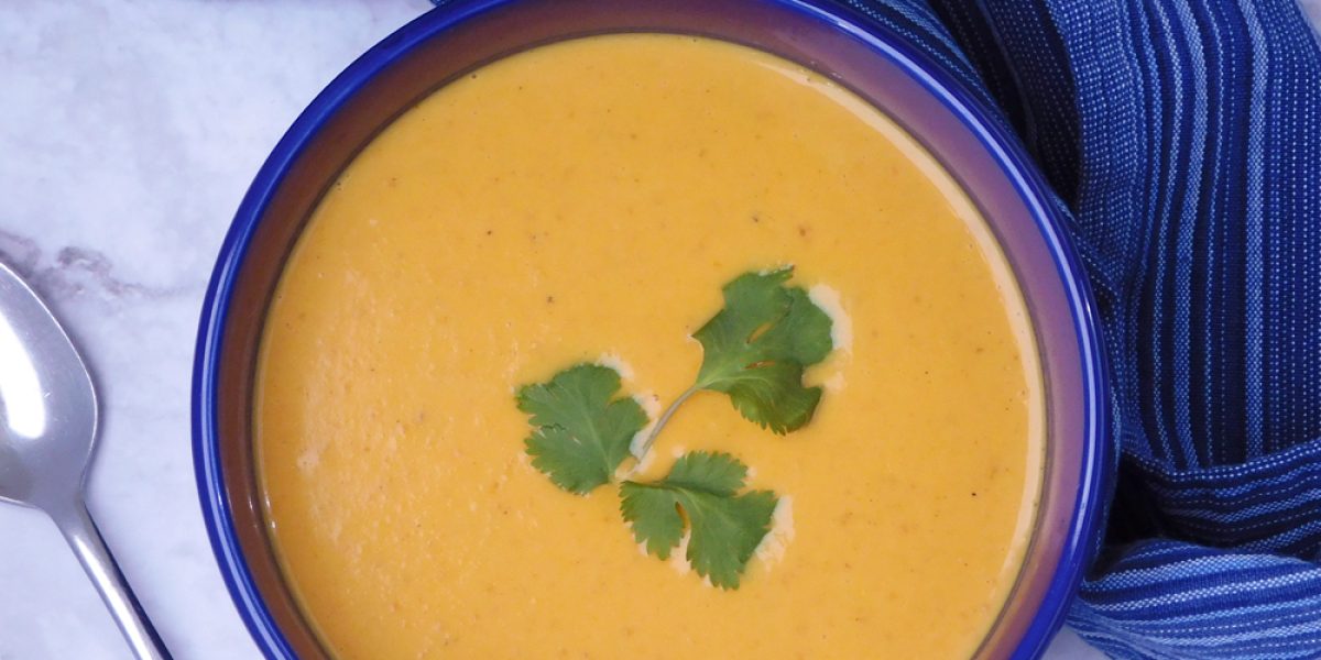 5 Minute Coconut Curry Pumpkin Soup